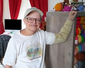 Erika-chemo-lymphedema-sleeve-700x564