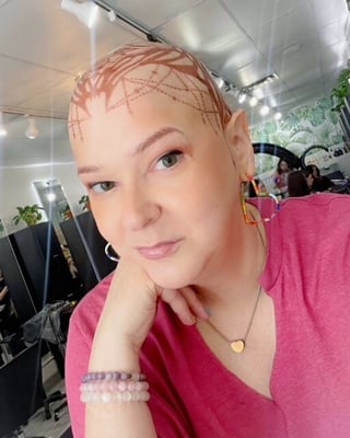Tara Deerihan shows off Henna tattoo after surviving breast cancer