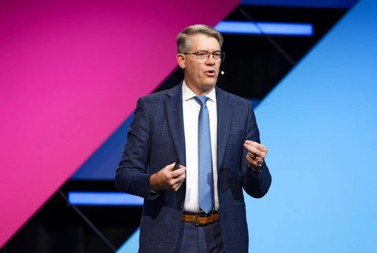 El cáncer no espera a que cumplas los 50